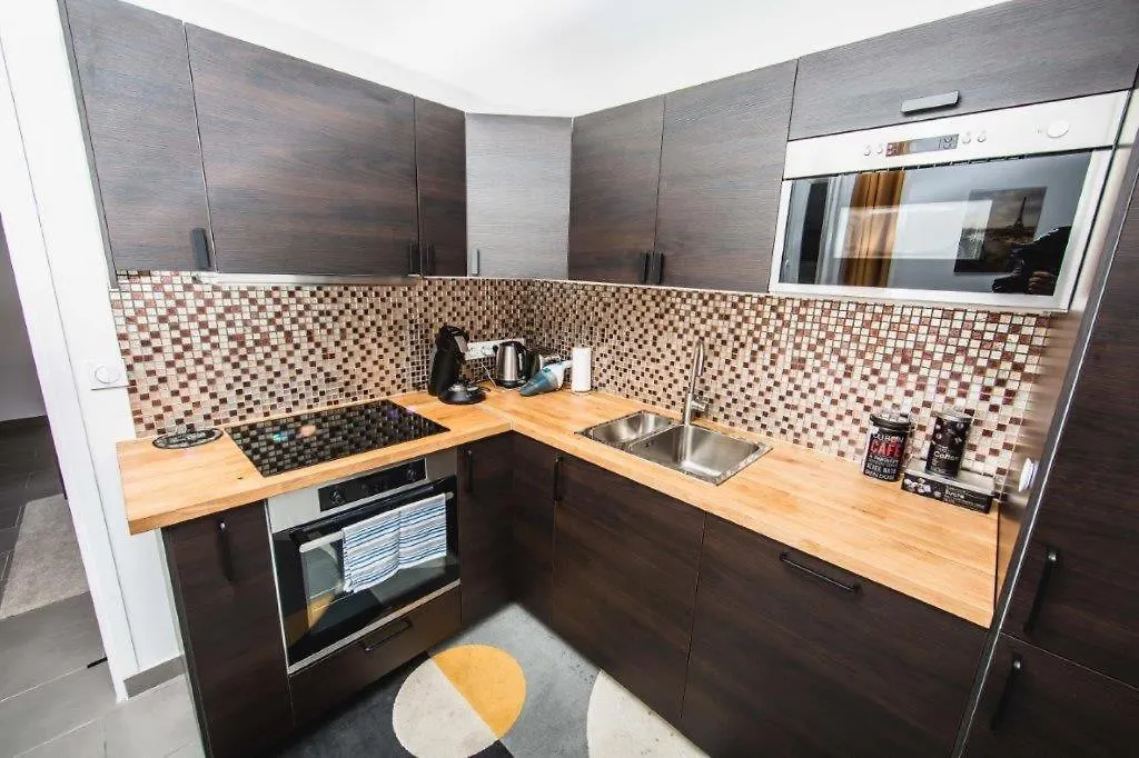 Paris City Flat 71 M Carre Appt 101 F3 Grd Paris 阿尔福维尔 公寓