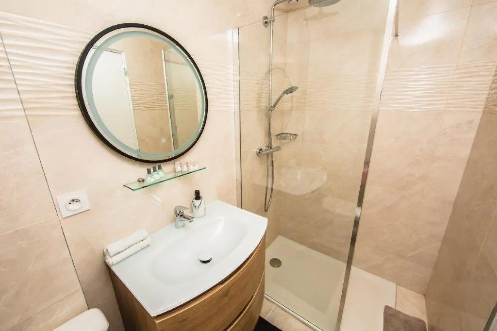 Paris City Flat 71 M Carre Appt 101 F3 Grd Paris 阿尔福维尔 0*,